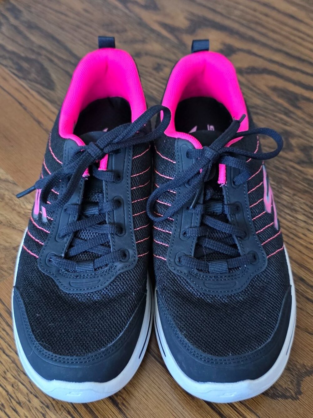 Skechers Air-Cooled ArchFit sneakers